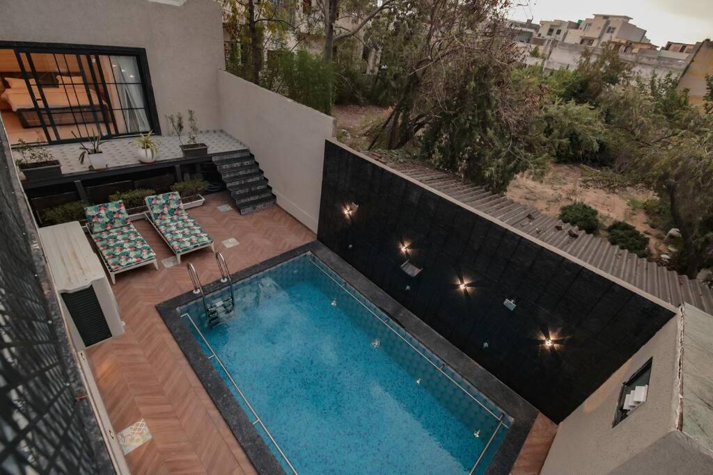 Saiba Outhouse- 4 Bed Room- Pool- Theatre- Partyhall- Garden & Terrace Sitting Area Jaipur Exterior photo