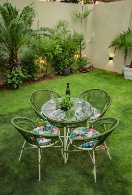 Saiba Outhouse- 4 Bed Room- Pool- Theatre- Partyhall- Garden & Terrace Sitting Area Jaipur Exterior photo