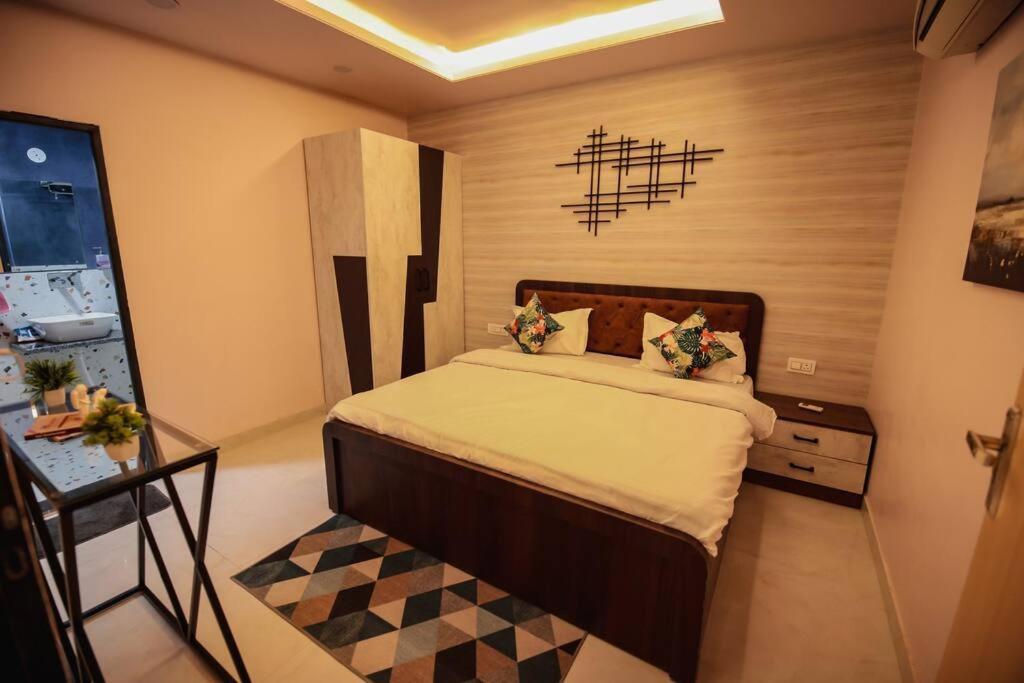 Saiba Outhouse- 4 Bed Room- Pool- Theatre- Partyhall- Garden & Terrace Sitting Area Jaipur Exterior photo